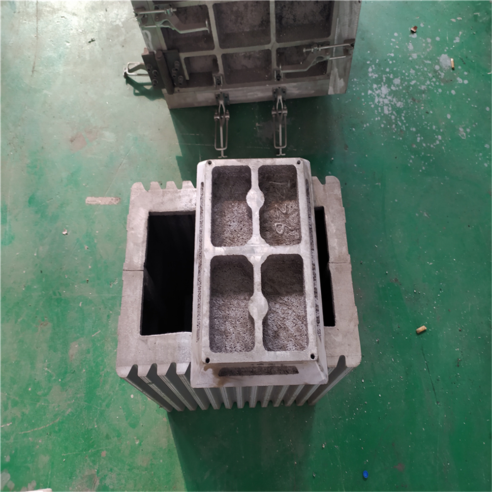 Rotational moulding mold