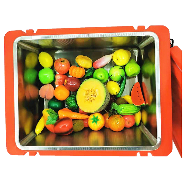 Food Warmer Rotomoulded food warming crate with breathable lid and plastic latch