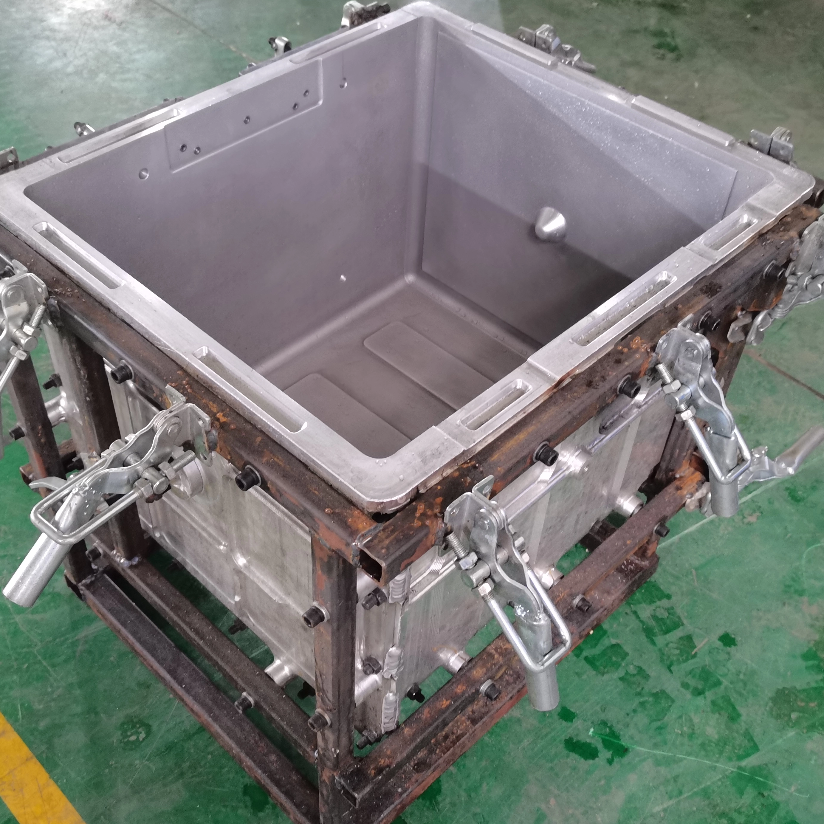 What Is The Rotational Moulding Process?